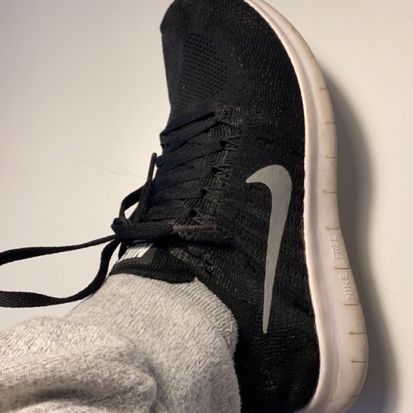 Nike Running shoes - Picture 2 of 2